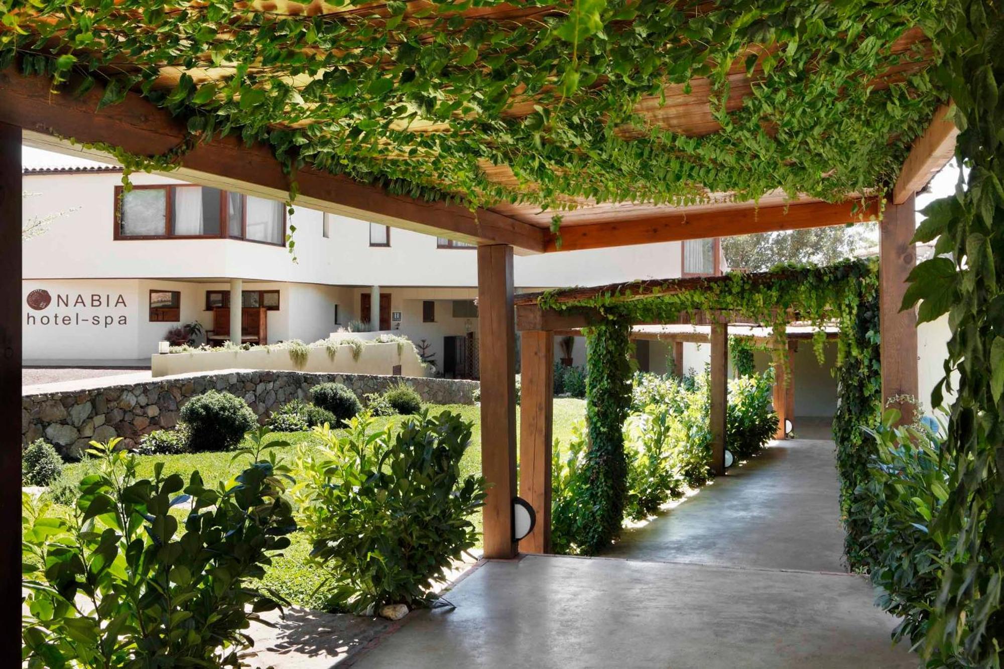 Hotel Nabia Candeleda Exterior foto